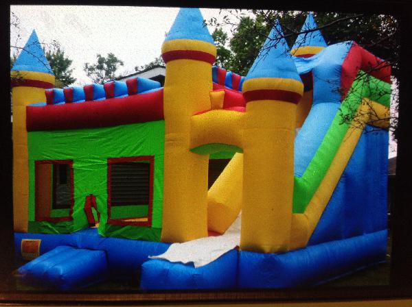 * FREE DELIVERY/SET UP * *** Jump City Party Rentals * Tables * Chairs * Tents * Inflatables *** in Minnesota MN