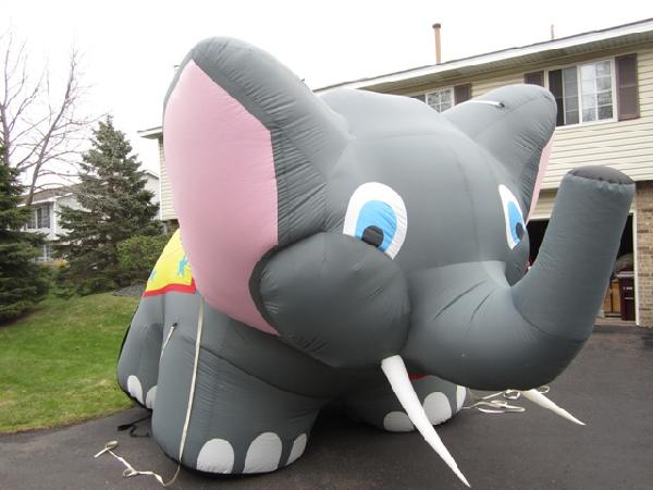 Huge Inflatable elephant for adverting in Minnesota MN